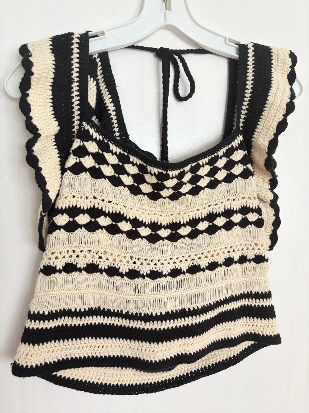 Forever 21 Black and Cream Crochet Tank Top Sise S - Picture 3 of 10